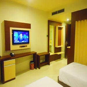 Hotel Olive Tangerang Zimmer foto